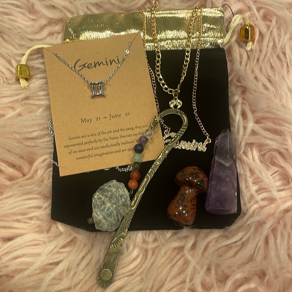 Gemini horoscope gift set